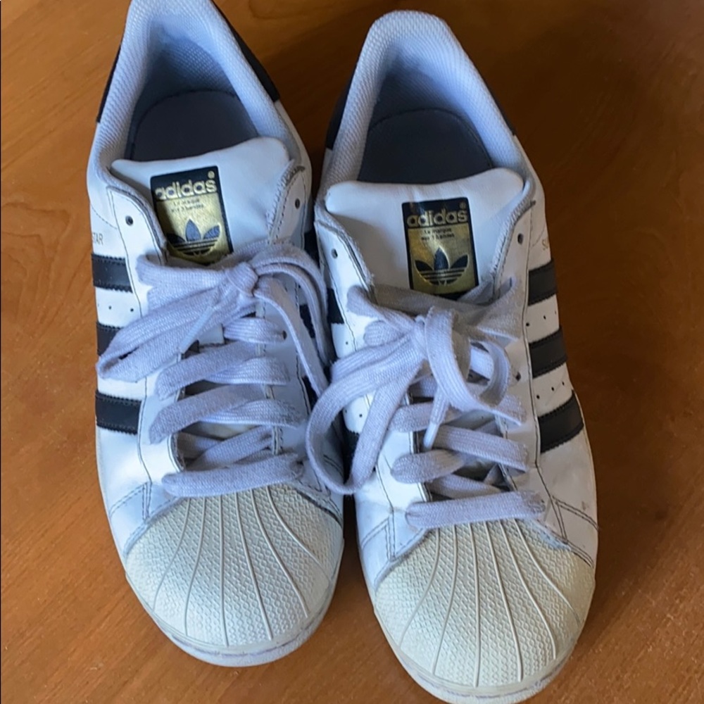 Adidas Men’s Sneakers Sz 8 Superstars